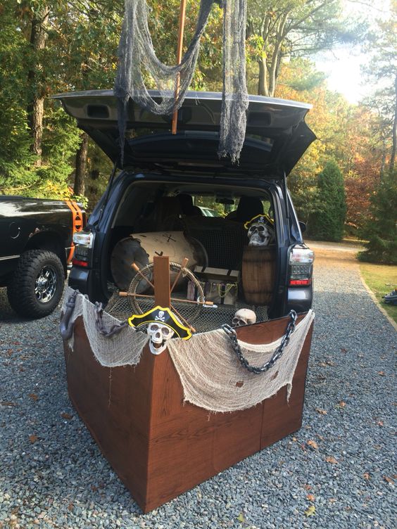 pirate ship trunk or treat